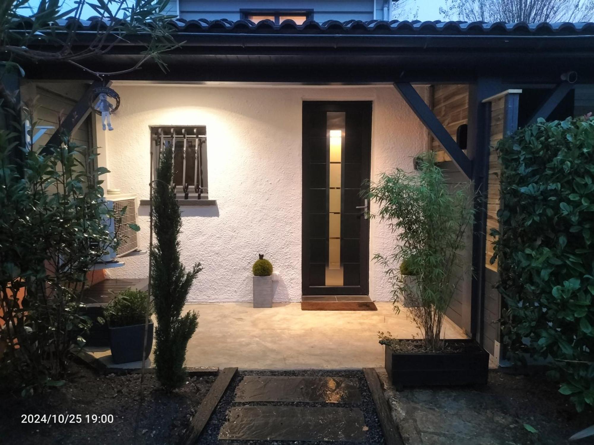 Au Bord Du Vieux Moulin Daire Mérignac Dış mekan fotoğraf